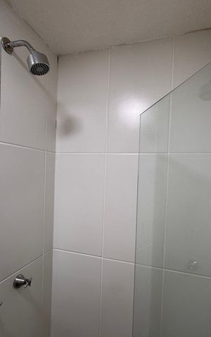 Casa de condomínio para alugar com 47m², 2 quartos e 1 vaga Casa de condomínio para alugar com 47m², 2 quartos e 1 vagaBanheiro Social
