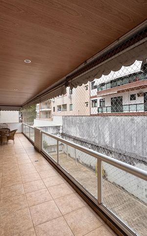 Apartamento à venda com 127m², 3 quartos e 3 vagasVaranda