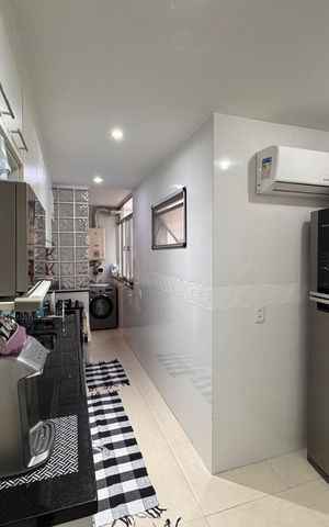 Apartamento à venda com 127m², 3 quartos e 3 vagasCozinha e Área de Serviço