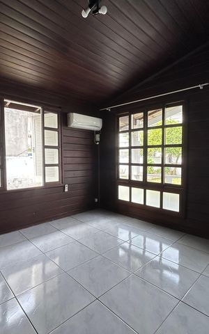 Casa para alugar com 150m², 3 quartos e 2 vagas Casa para alugar com 150m², 3 quartos e 2 vagasSuíte