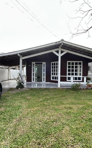 Casa para alugar com 150m², 3 quartos e 2 vagas Casa para alugar com 150m², 3 quartos e 2 vagasFachada