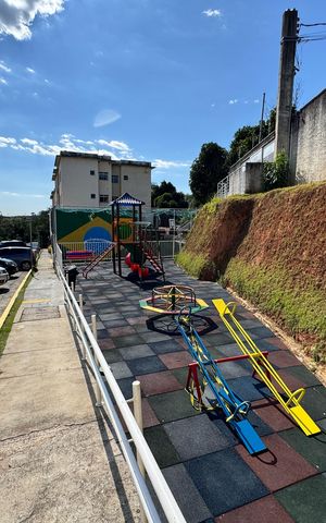 Apartamento para alugar com 46m², 2 quartos e 1 vaga Apartamento para alugar com 46m², 2 quartos e 1 vagaÁrea comum - Playground