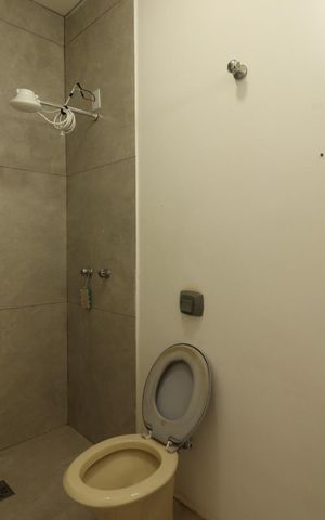 Casa de condomínio para alugar com 60m², 1 quarto e sem vagaBanheiro