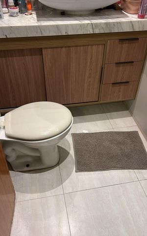 Apartamento à venda com 247m², 4 quartos e 1 vaga Apartamento à venda com 247m², 4 quartos e 1 vagaBanheiro