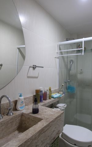 Apartamento à venda com 71m², 2 quartos e 1 vagaBanheiro social