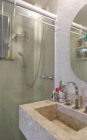Apartamento à venda com 71m², 2 quartos e 1 vagaBanheiro da suíte