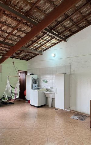 Casa à venda com 180m², 3 quartos e 2 vagas Casa à venda com 180m², 3 quartos e 2 vagasÁrea gourmet