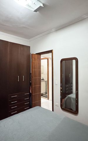 Casa à venda com 180m², 3 quartos e 2 vagas Casa à venda com 180m², 3 quartos e 2 vagasSuíte
