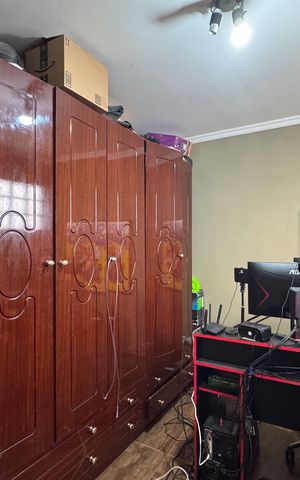 Casa à venda com 180m², 3 quartos e 2 vagas Casa à venda com 180m², 3 quartos e 2 vagasQuarto 2