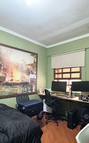Casa à venda com 180m², 3 quartos e 2 vagas Casa à venda com 180m², 3 quartos e 2 vagasQuarto 1