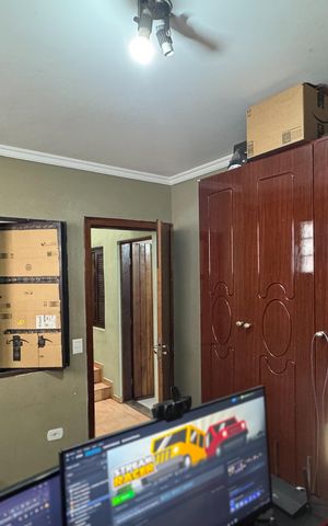 Casa à venda com 180m², 3 quartos e 2 vagas Casa à venda com 180m², 3 quartos e 2 vagasQuarto 2