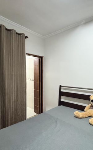 Casa à venda com 180m², 3 quartos e 2 vagas Casa à venda com 180m², 3 quartos e 2 vagasSuíte