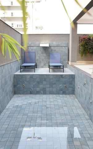 Studio à venda com 45m², 1 quarto e 1 vaga Studio à venda com 45m², 1 quarto e 1 vagaÁrea comum - Piscina
