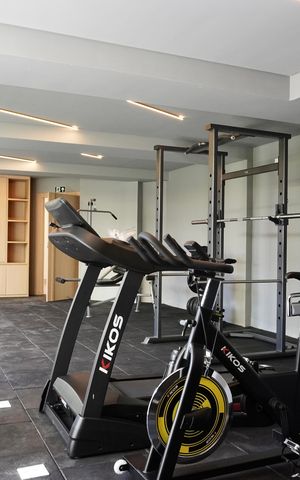 Studio à venda com 45m², 1 quarto e 1 vaga Studio à venda com 45m², 1 quarto e 1 vagaÁrea comum - Academia