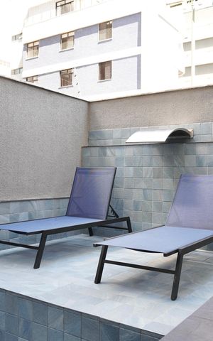 Studio à venda com 45m², 1 quarto e 1 vaga Studio à venda com 45m², 1 quarto e 1 vagaÁrea comum - Piscina