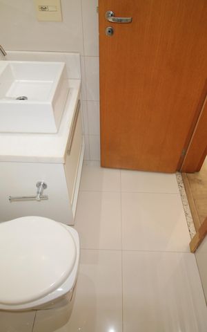 Apartamento à venda com 60m², 2 quartos e 1 vagaBanheiro 1