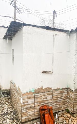 Casa à venda com 297m², 4 quartos e 4 vagas Casa à venda com 297m², 4 quartos e 4 vagasÁrea externa