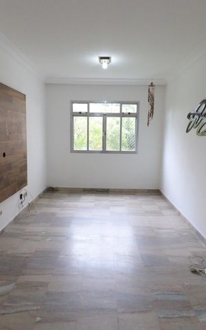 Apartamento à venda com 75m², 3 quartos e 2 vagasSala