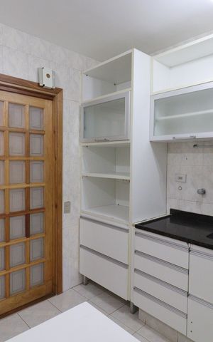 Apartamento à venda com 75m², 3 quartos e 2 vagasCozinha