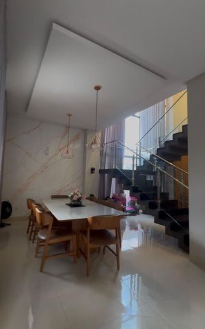 Casa de condomínio para alugar com 335m², 4 quartos e 3 vagas Casa de condomínio para alugar com 335m², 4 quartos e 3 vagasSala