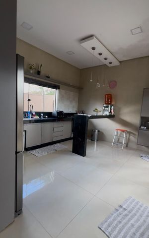 Casa de condomínio para alugar com 335m², 4 quartos e 3 vagas Casa de condomínio para alugar com 335m², 4 quartos e 3 vagasCozinha