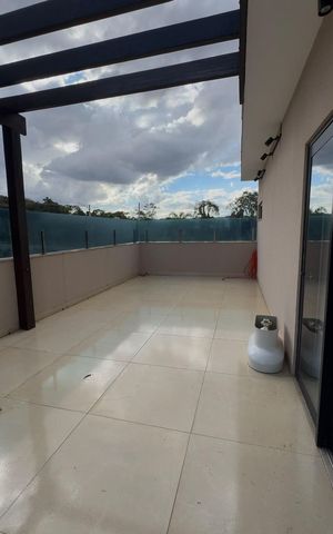 Casa de condomínio para alugar com 335m², 4 quartos e 3 vagas Casa de condomínio para alugar com 335m², 4 quartos e 3 vagasÁrea externa