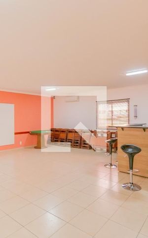 Apartamento para alugar com 44m², 2 quartos e 1 vaga Apartamento para alugar com 44m², 2 quartos e 1 vagaÁrea comum - Salão de festas