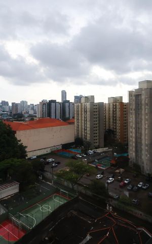 Apartamento para alugar com 80m², 2 quartos e 1 vagaVaranda