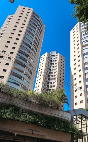 Apartamento para alugar com 80m², 2 quartos e 1 vagaFachada