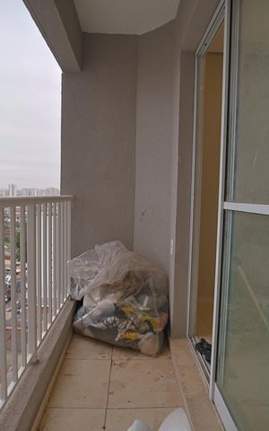 Apartamento para alugar com 43m², 2 quartos e 1 vagaÁrea de Serviço e Varanda
