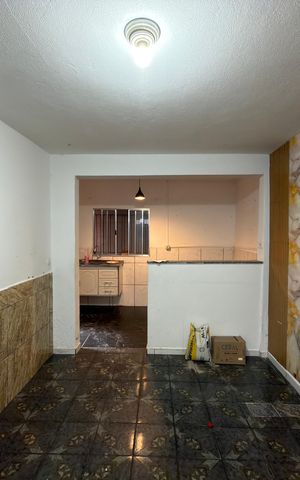 Casa para alugar com 90m², 3 quartos e 1 vaga Casa para alugar com 90m², 3 quartos e 1 vagaSala
