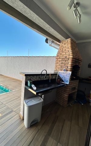 Casa para alugar com 320m², 3 quartos e 3 vagas Casa para alugar com 320m², 3 quartos e 3 vagasÁrea externa