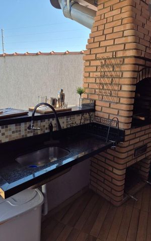 Casa para alugar com 320m², 3 quartos e 3 vagas Casa para alugar com 320m², 3 quartos e 3 vagasÁrea externa