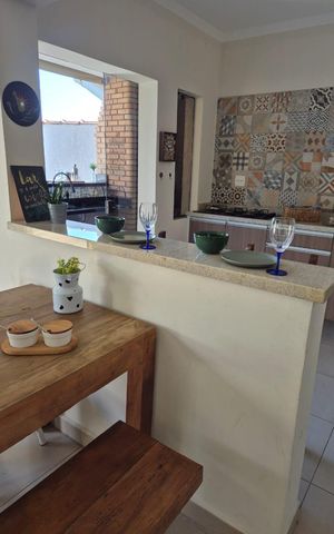 Casa para alugar com 320m², 3 quartos e 3 vagas Casa para alugar com 320m², 3 quartos e 3 vagasCozinha