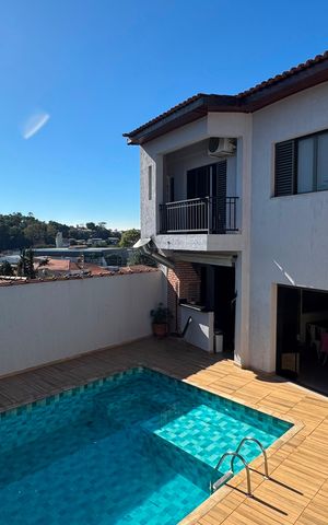 Casa para alugar com 320m², 3 quartos e 3 vagas Casa para alugar com 320m², 3 quartos e 3 vagasÁrea externa