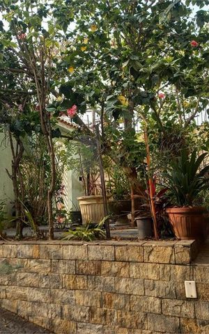 Casa à venda com 290m², 4 quartos e 5 vagas
