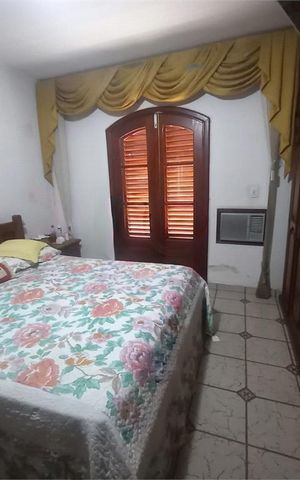 Casa à venda com 290m², 4 quartos e 5 vagas