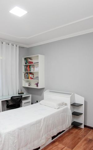 Casa à venda com 200m², 3 quartos e 2 vagasQuarto 1