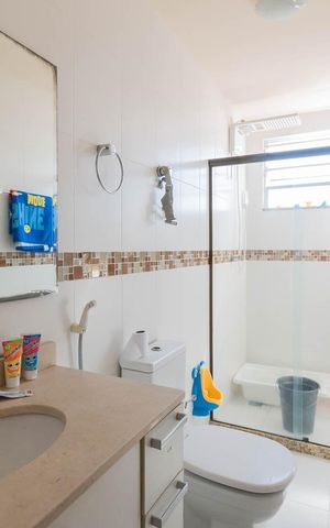 Apartamento à venda com 93m², 2 quartos e 2 vagasBanheiro