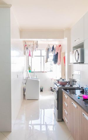 Apartamento à venda com 93m², 2 quartos e 2 vagasCozinha