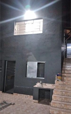 Casa à venda com 136m², 3 quartos e 2 vagas