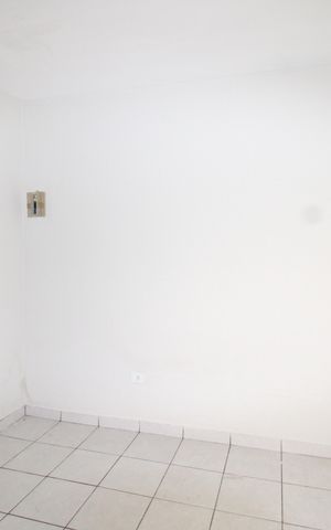 Casa para alugar com 80m², 1 quarto e sem vagaSala/Quarto