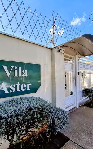 Casa de condomínio à venda com 78m², 3 quartos e 2 vagas Casa de condomínio à venda com 78m², 3 quartos e 2 vagasFachada