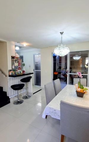 Casa de condomínio à venda com 78m², 3 quartos e 2 vagas Casa de condomínio à venda com 78m², 3 quartos e 2 vagasSala