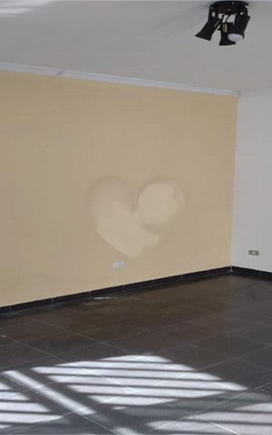 Casa à venda com 255m², 3 quartos e 4 vagas