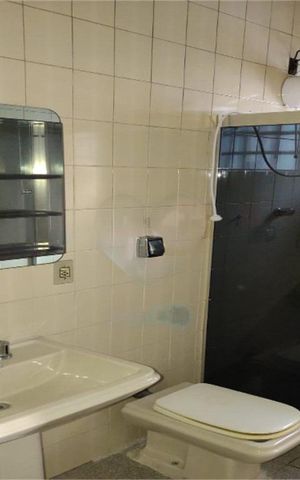 Casa à venda com 255m², 3 quartos e 4 vagas