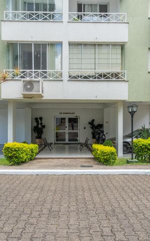 Apartamento à venda com 55m², 2 quartos e 1 vaga Apartamento à venda com 55m², 2 quartos e 1 vagaFachada