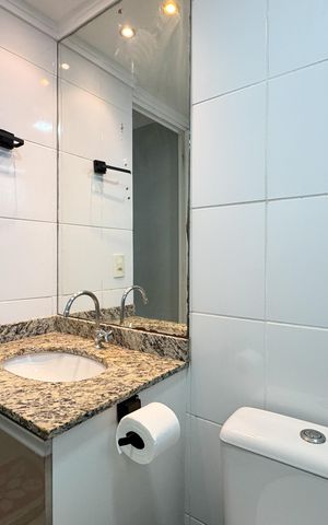 Apartamento à venda com 53m², 2 quartos e 1 vaga Apartamento à venda com 53m², 2 quartos e 1 vagaBanheiro Social