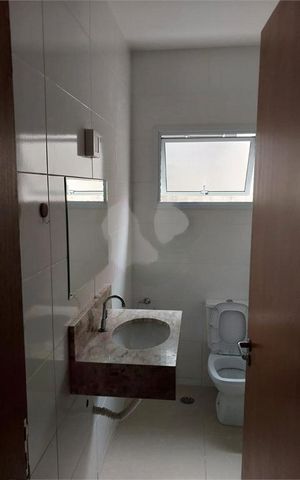 Casa à venda com 95m², 2 quartos e 2 vagas
