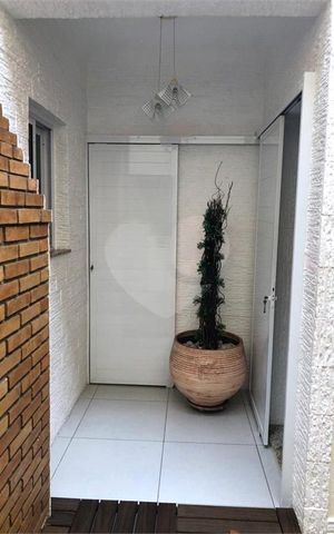 Casa à venda com 200m², 4 quartos e 2 vagas